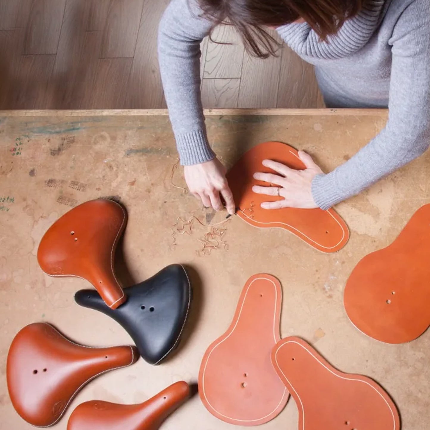 Set : Selle en cuir avec poignées en cuir - handmade in Italy